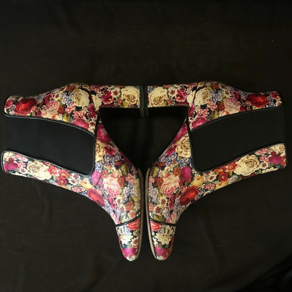 Tabitha Simmons Shoes - Tabitha Simmons floral leather boots (EU 37.5)